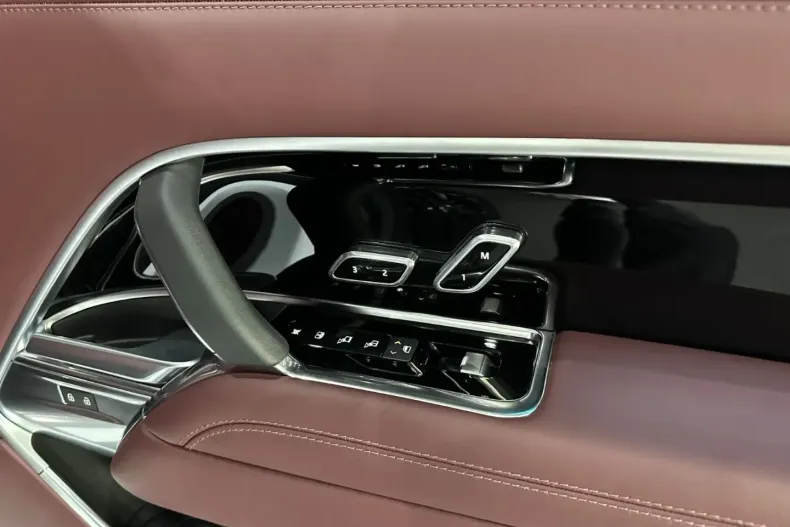 Land Rover Range Rover din 2023 cu 31.000 km - oferta LAN108401 - foto 13