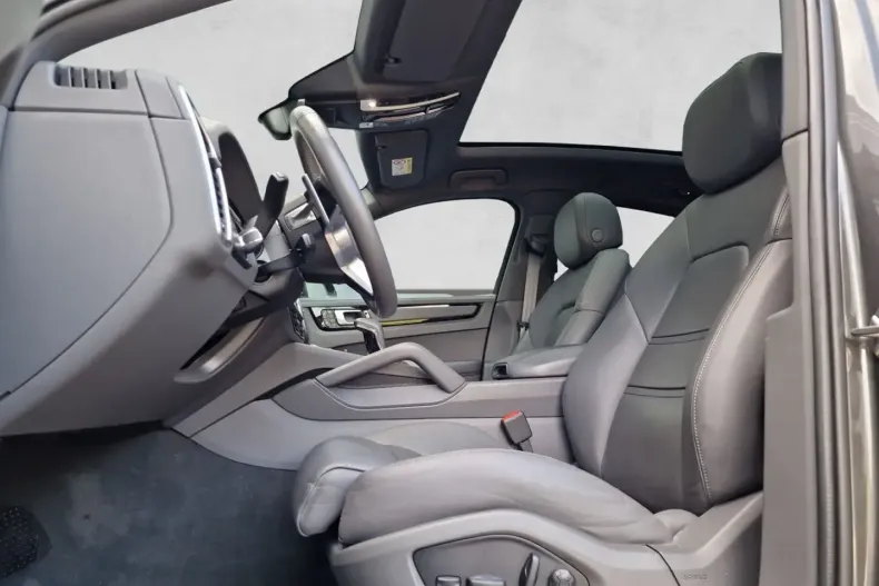 Porsche Cayenne din 2021 cu 96.988 km - oferta POR108406 - foto 5