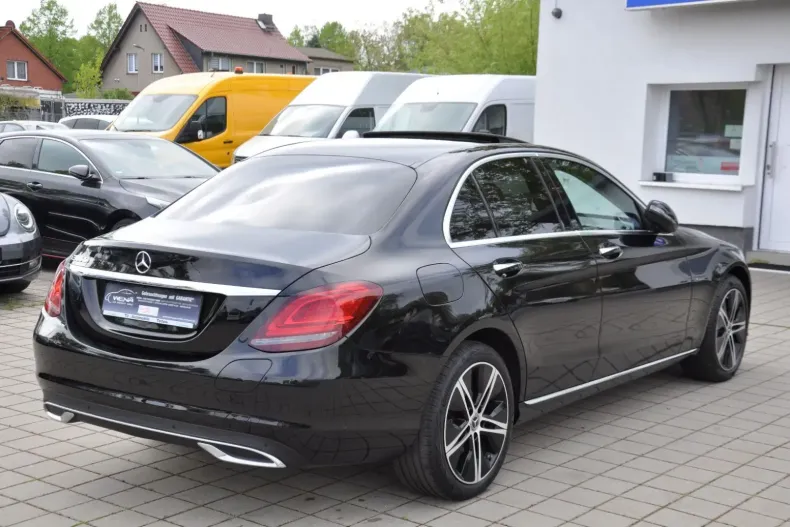 Mercedes-Benz C 300 din 2020 cu 62.900 km - oferta MER108409 - foto 6