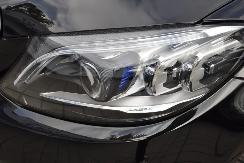 Mercedes-Benz C 300 din 2020 cu 62.900 km - oferta MER108409 - foto 32