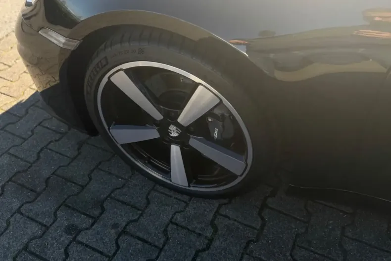 Porsche 992 din 2024 cu 5.900 km - oferta POR108414 - foto 14