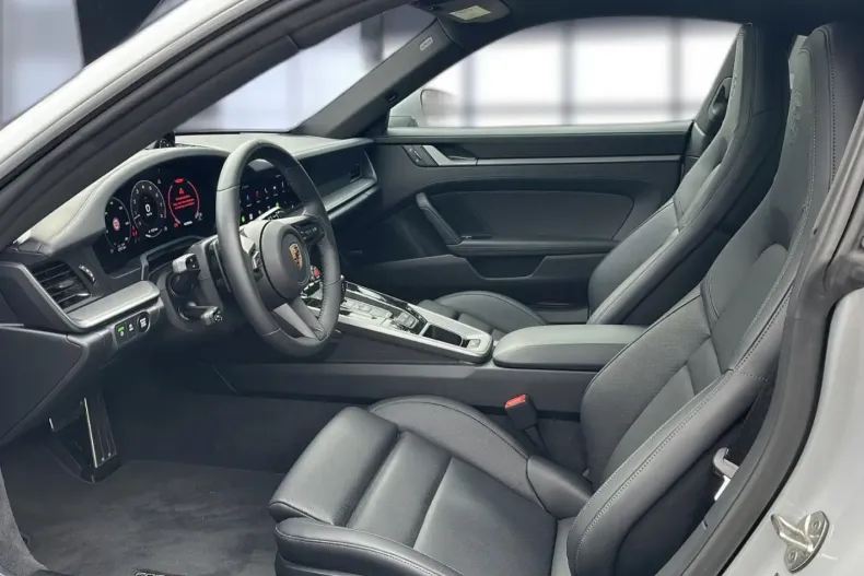 Porsche 992 din 2024 cu 8.000 km - oferta POR108415 - foto 8