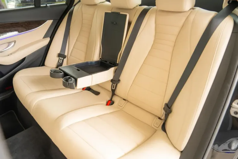 Mercedes-Benz E 200 din 2020 cu 93.805 km - oferta MER108418 - foto 4