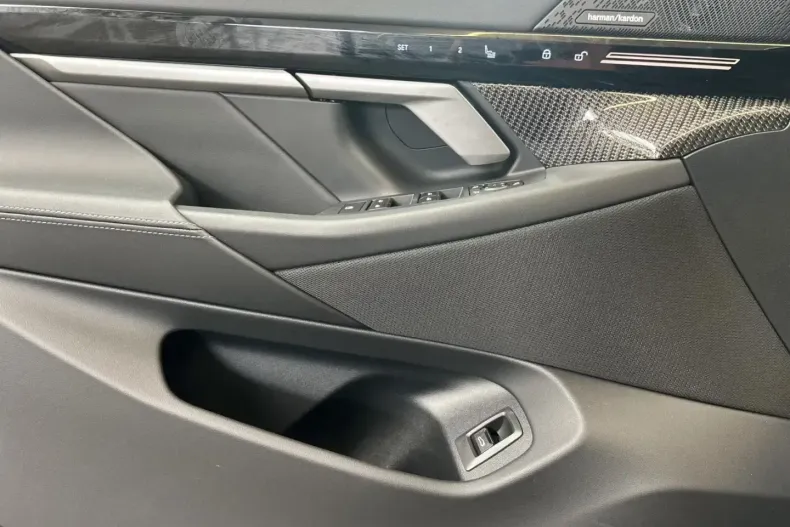 BMW 520 din 2024 cu 25.600 km - oferta BMW108426 - foto 14