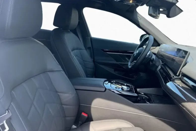 BMW 520 din 2024 cu 25.700 km - oferta BMW108427 - foto 10