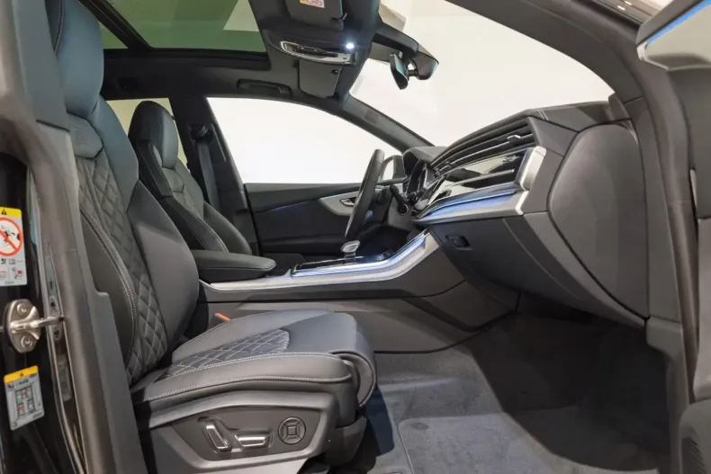 Audi Q8 din 2025 cu 30 km - oferta AUD108431 - foto 9