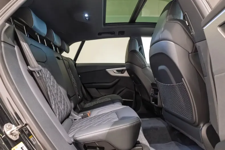 Audi Q8 din 2025 cu 30 km - oferta AUD108431 - foto 10