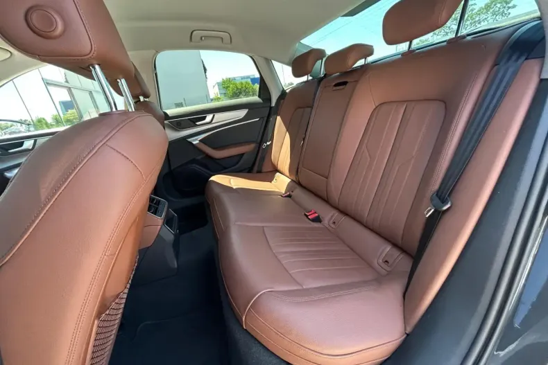 Audi A6 din 2022 cu 63.545 km - oferta AUD108436 - foto 16