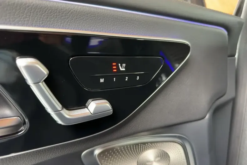 Mercedes-Benz CLE 300 din 2024 cu 9.038 km - oferta MER108438 - foto 13