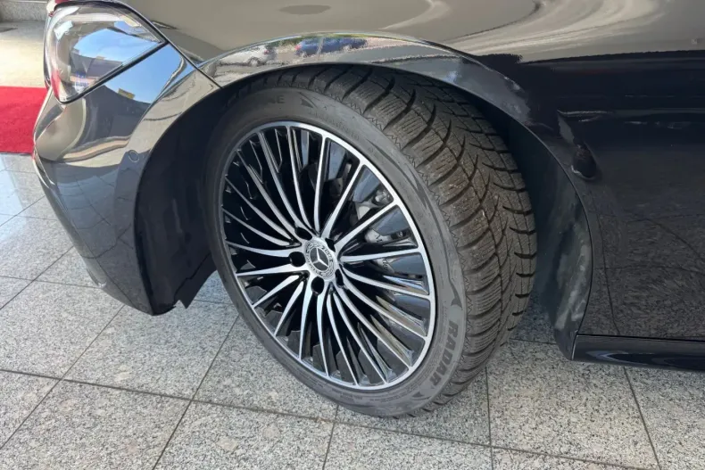 Mercedes-Benz CLE 200 din 2024 cu 29.867 km - oferta MER108439 - foto 5