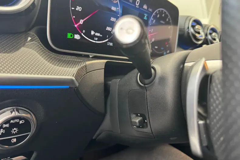 Mercedes-Benz CLE 200 din 2024 cu 29.867 km - oferta MER108439 - foto 10