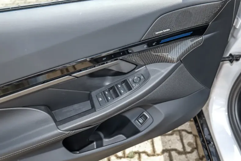 BMW 520 din 2024 cu 18.033 km - oferta BMW108442 - foto 14