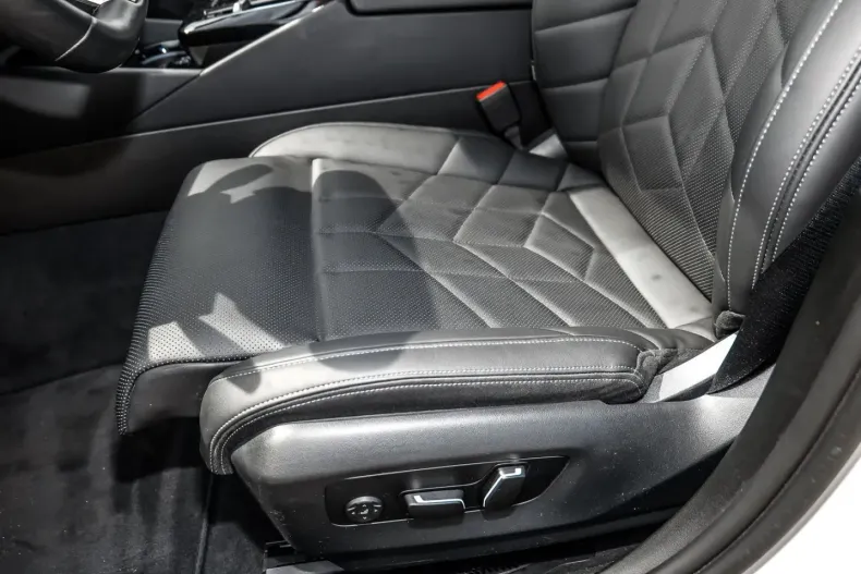 BMW 520 din 2024 cu 18.033 km - oferta BMW108442 - foto 16