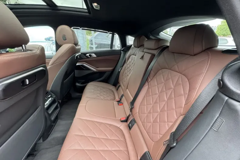 BMW X6 din 2024 cu 22.630 km - oferta BMW108450 - foto 18