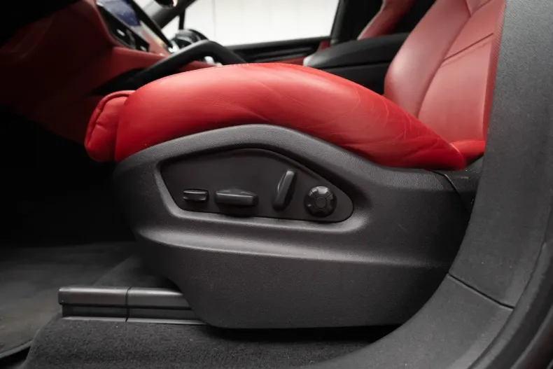 Porsche Cayenne din 2022 cu 18.500 km - oferta POR108452 - foto 21