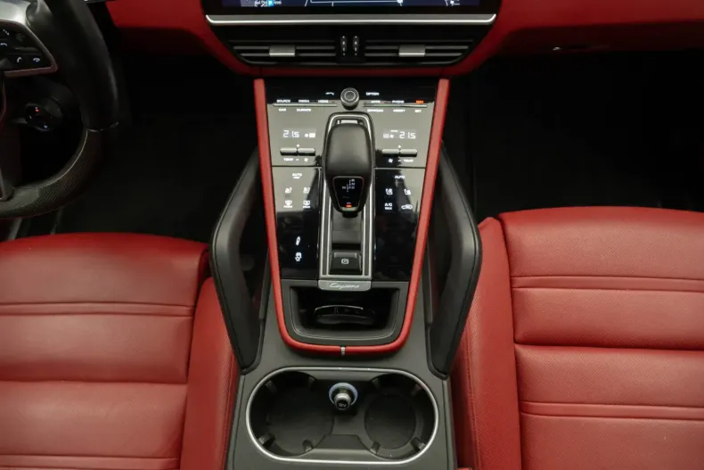 Porsche Cayenne din 2022 cu 18.500 km - oferta POR108452 - foto 35