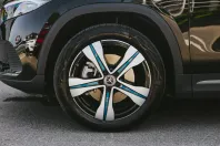 Mercedes-Benz EQA din 2023 cu 13.500 km - oferta MER108456 - foto 8