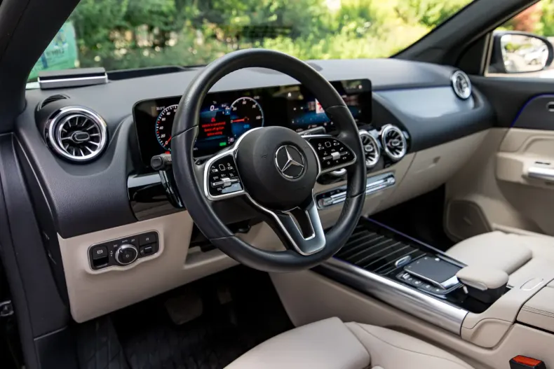 Mercedes-Benz EQA din 2023 cu 13.500 km - oferta MER108456 - foto 10