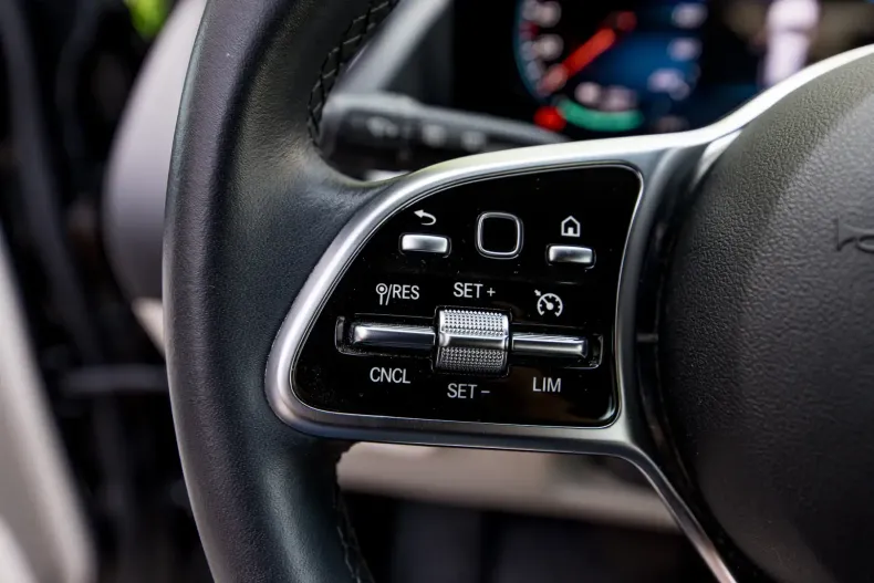 Mercedes-Benz EQA din 2023 cu 13.500 km - oferta MER108456 - foto 29