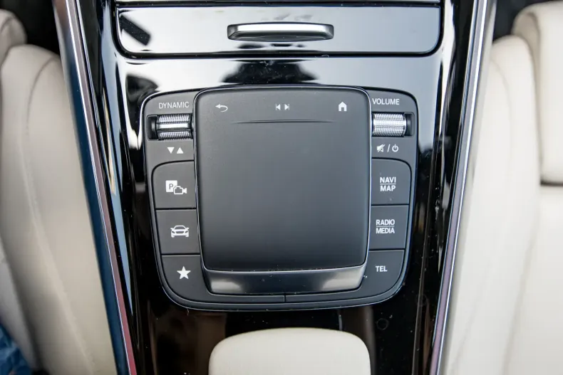 Mercedes-Benz EQA din 2023 cu 13.500 km - oferta MER108456 - foto 36