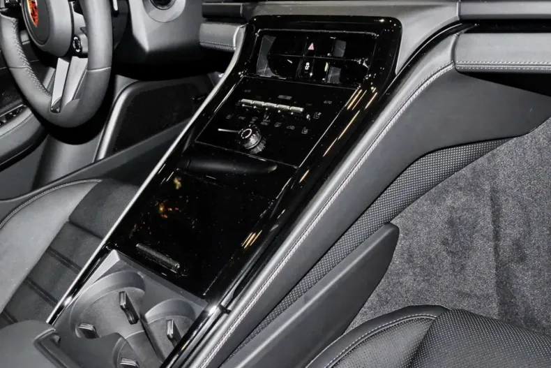 Porsche Panamera din 2025 cu 9.900 km - oferta POR108459 - foto 13