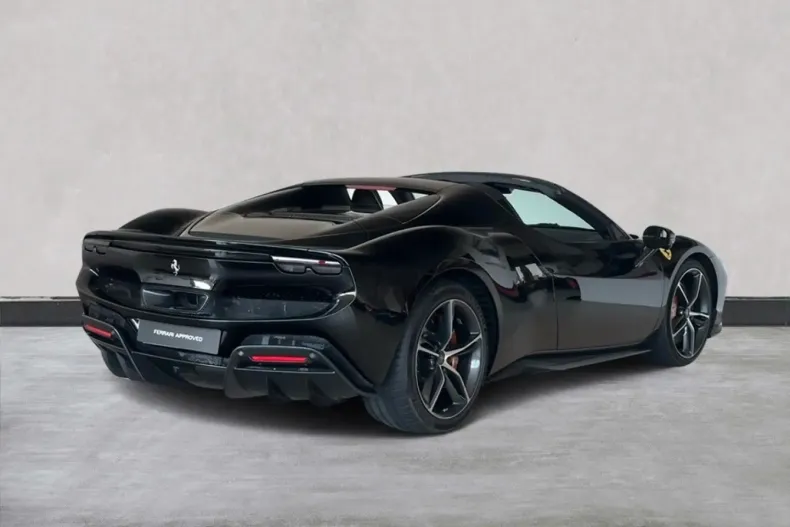 Ferrari 296 GTS din 2023 cu 3.100 km - oferta FER108465 - foto 5