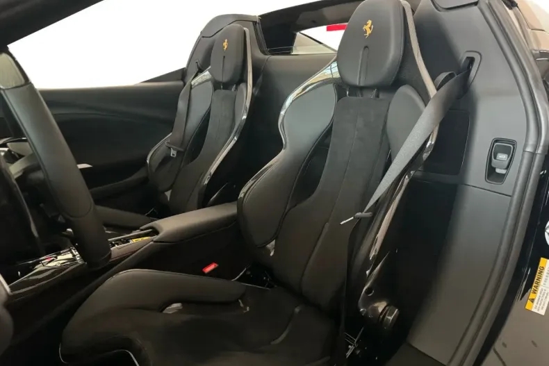 Ferrari 296 GTS din 2023 cu 3.100 km - oferta FER108465 - foto 10