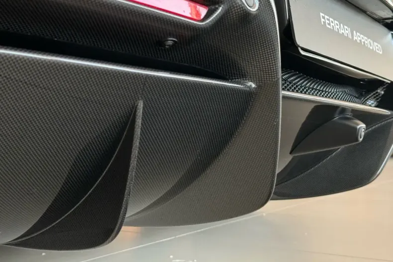 Ferrari 296 GTS din 2023 cu 3.100 km - oferta FER108465 - foto 26
