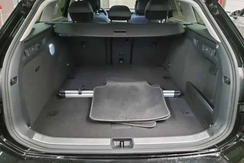 Volkswagen Passat din 2024 cu 21.678 km - oferta VOL108467 - foto 12