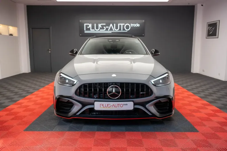 Mercedes-Benz C 63 AMG din 2024 cu 5.500 km - oferta MER108470 - foto 2