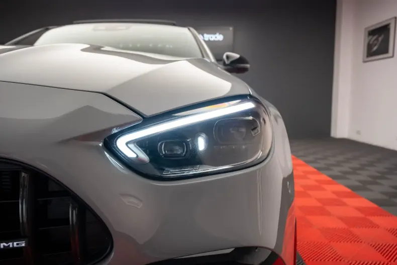 Mercedes-Benz C 63 AMG din 2024 cu 5.500 km - oferta MER108470 - foto 4