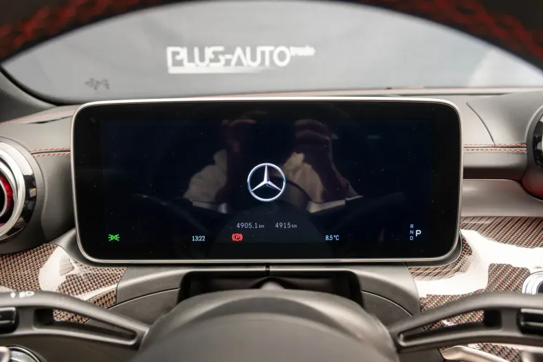 Mercedes-Benz C 63 AMG din 2024 cu 5.500 km - oferta MER108470 - foto 23