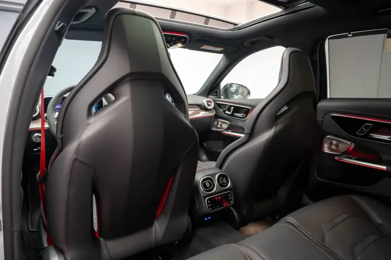 Mercedes-Benz C 63 AMG din 2024 cu 5.500 km - oferta MER108470 - foto 29