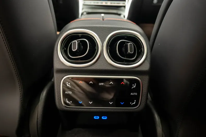 Mercedes-Benz C 63 AMG din 2024 cu 5.500 km - oferta MER108470 - foto 33