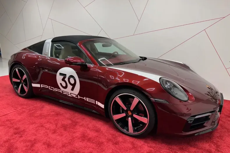 Porsche 992 din 2021 cu 7.000 km - oferta POR108472 - foto 8