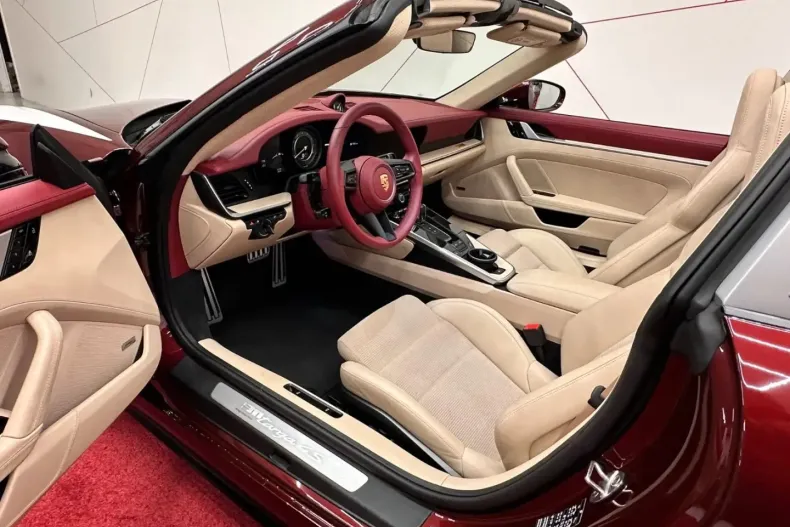 Porsche 992 din 2021 cu 7.000 km - oferta POR108472 - foto 10