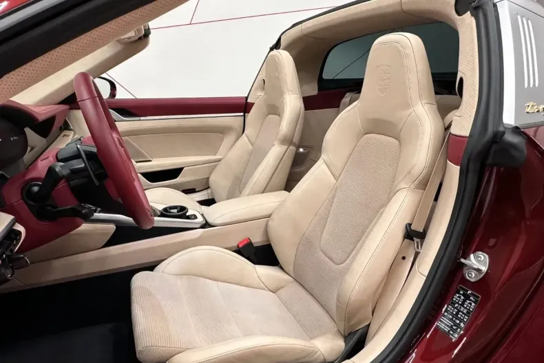 Porsche 992 din 2021 cu 7.000 km - oferta POR108472 - foto 11