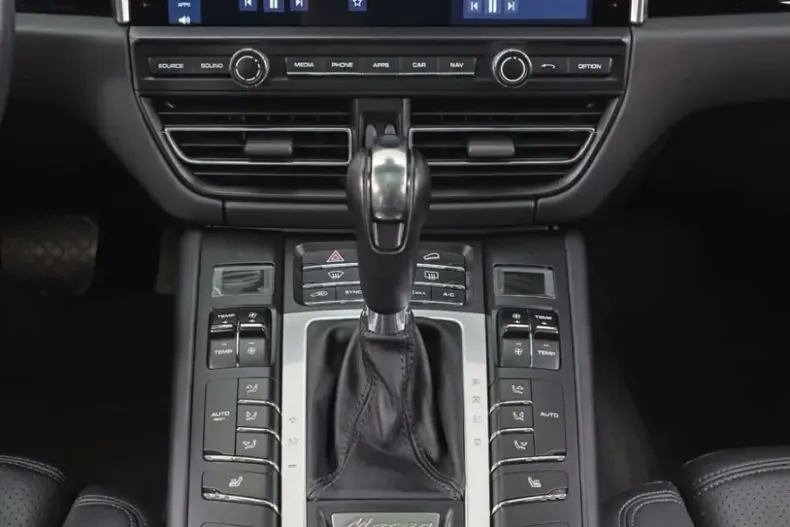 Porsche Macan din 2020 cu 78.000 km - oferta POR108479 - foto 22