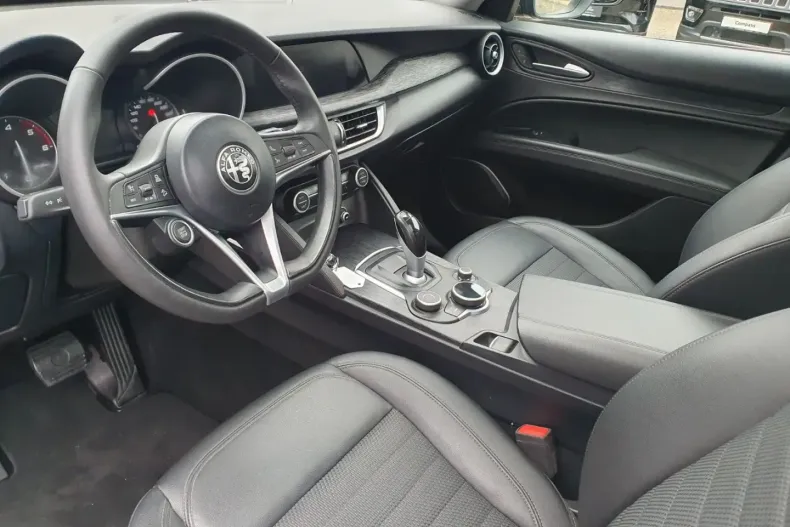 Alfa Romeo Stelvio din 2020 cu 72.600 km - oferta ALF108481 - foto 5