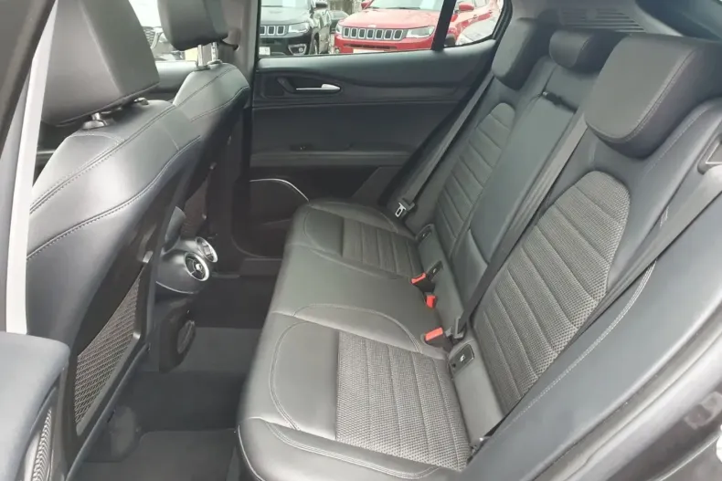 Alfa Romeo Stelvio din 2020 cu 72.600 km - oferta ALF108481 - foto 12