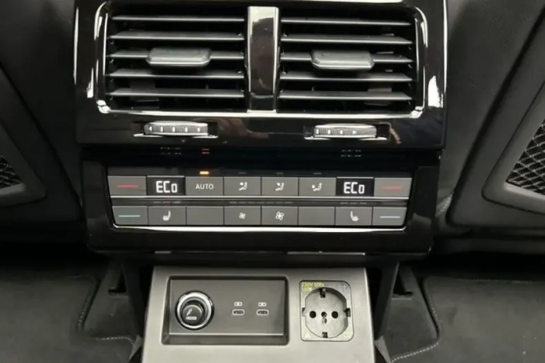 Volkswagen Touareg din 2023 cu 26.000 km - oferta VOL108483 - foto 24