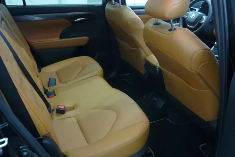 Toyota Highlander din 2024 cu 7.750 km - oferta TOY108487 - foto 13