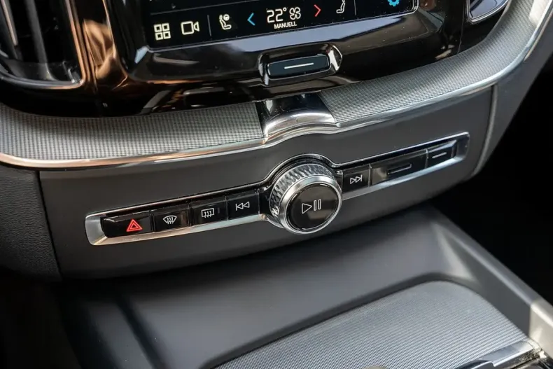 Volvo XC60 din 2024 cu 21.490 km - oferta VOL108491 - foto 15