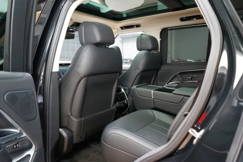 Land Rover Range Rover din 2023 cu 30.121 km - oferta LAN108492 - foto 15