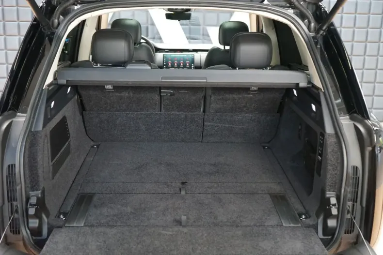 Land Rover Range Rover din 2023 cu 30.121 km - oferta LAN108492 - foto 18