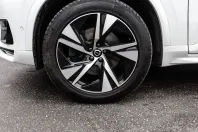 Volvo XC90 din 2022 cu 75.331 km - oferta VOL108493 - foto 3