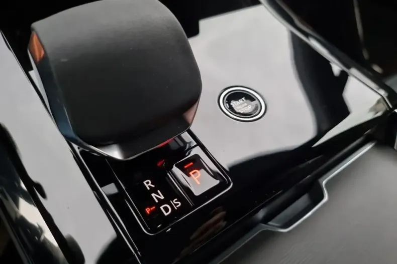 Land Rover Range Rover Sport din 2024 cu 6.000 km - oferta LAN108496 - foto 15