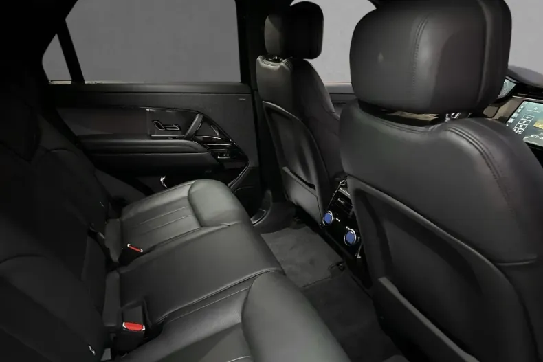 Land Rover Range Rover Sport din 2024 cu 7.000 km - oferta LAN108505 - foto 9