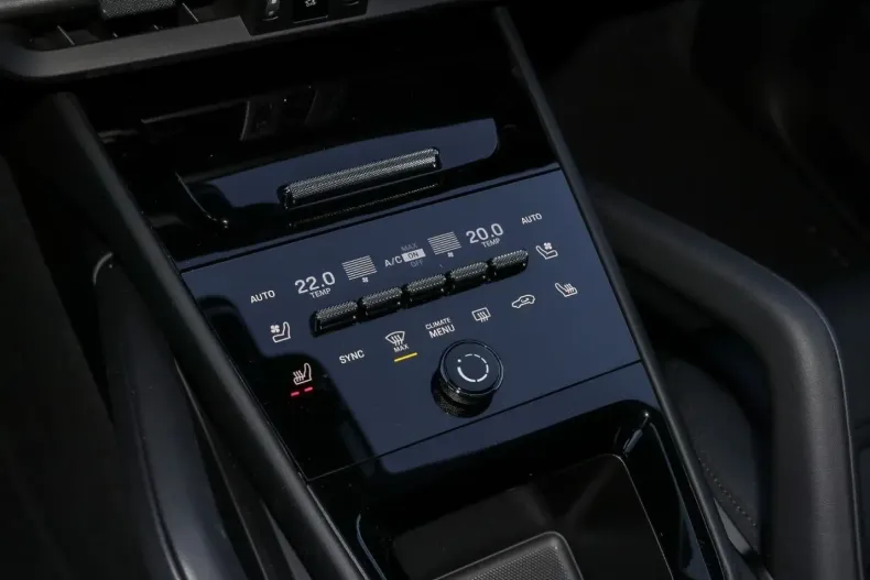 Porsche Cayenne din 2025 cu 6.700 km - oferta POR108508 - foto 19