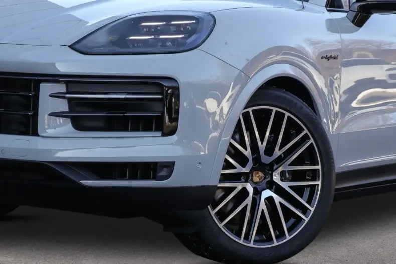 Porsche Cayenne din 2025 cu 6.700 km - oferta POR108508 - foto 20